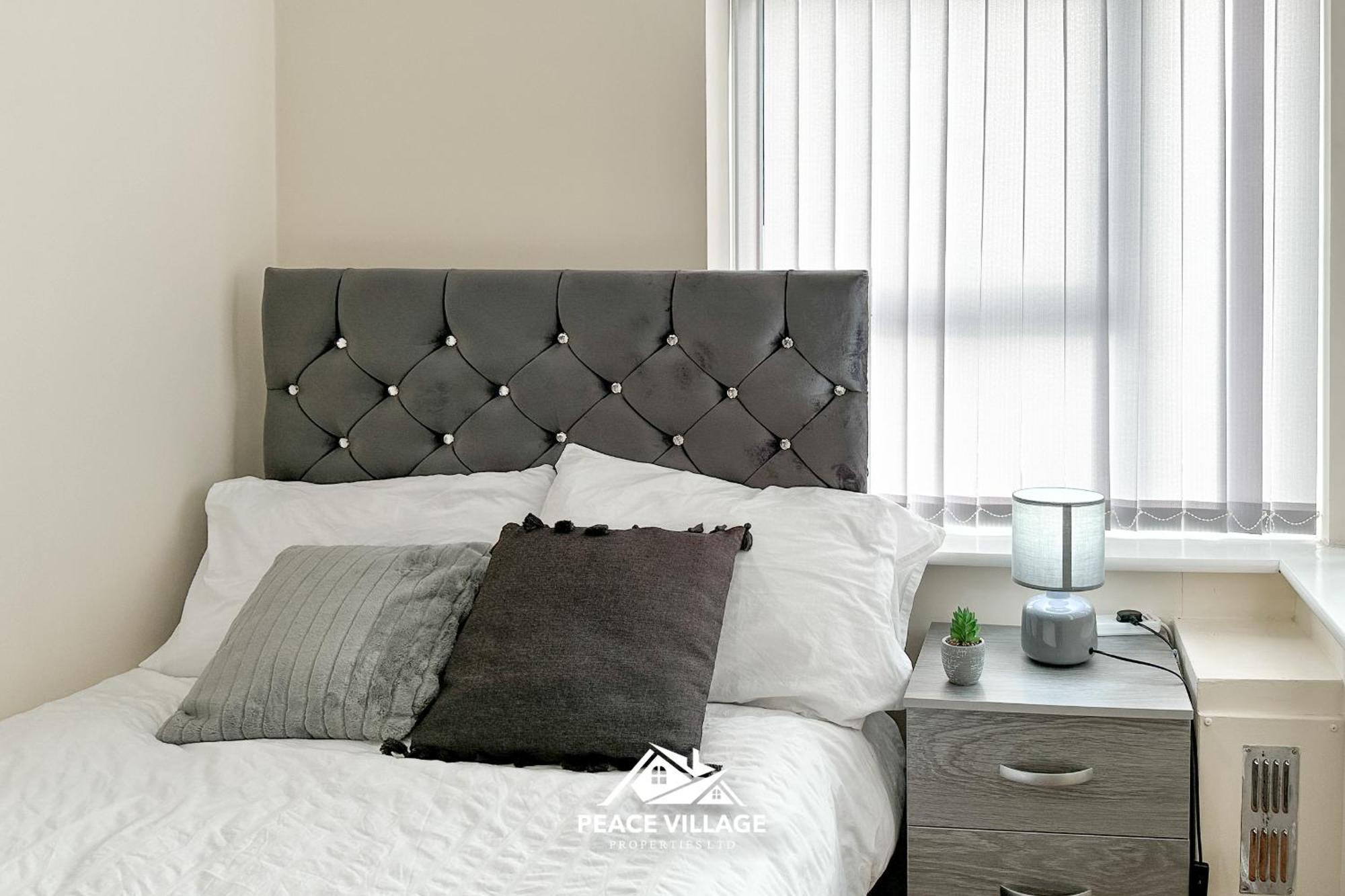 Ashton Co-Living - Private Room Self-Cater Manchester Buitenkant foto