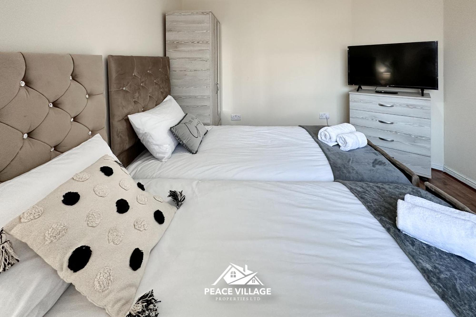 Ashton Co-Living - Private Room Self-Cater Manchester Buitenkant foto