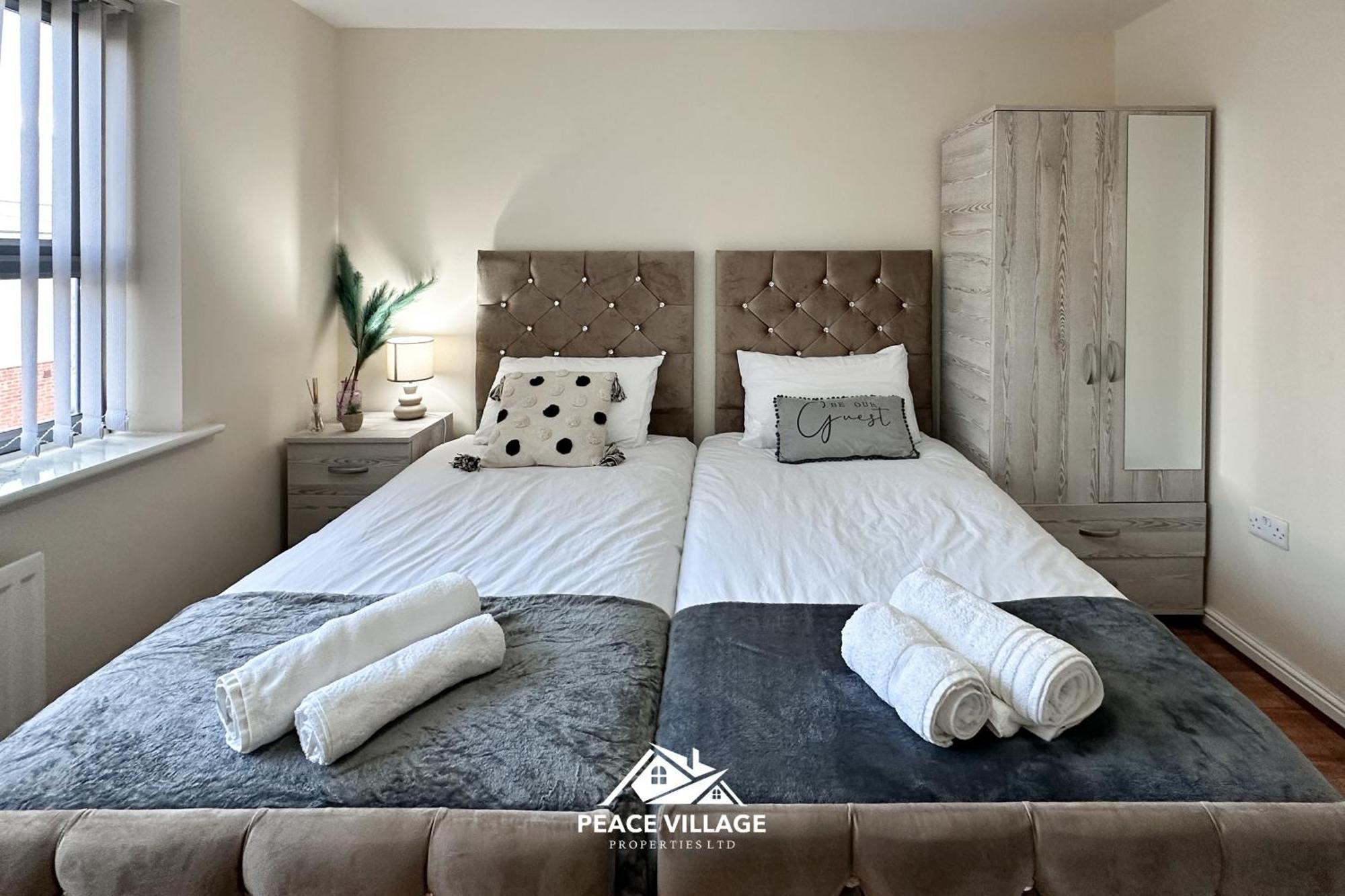 Ashton Co-Living - Private Room Self-Cater Manchester Buitenkant foto