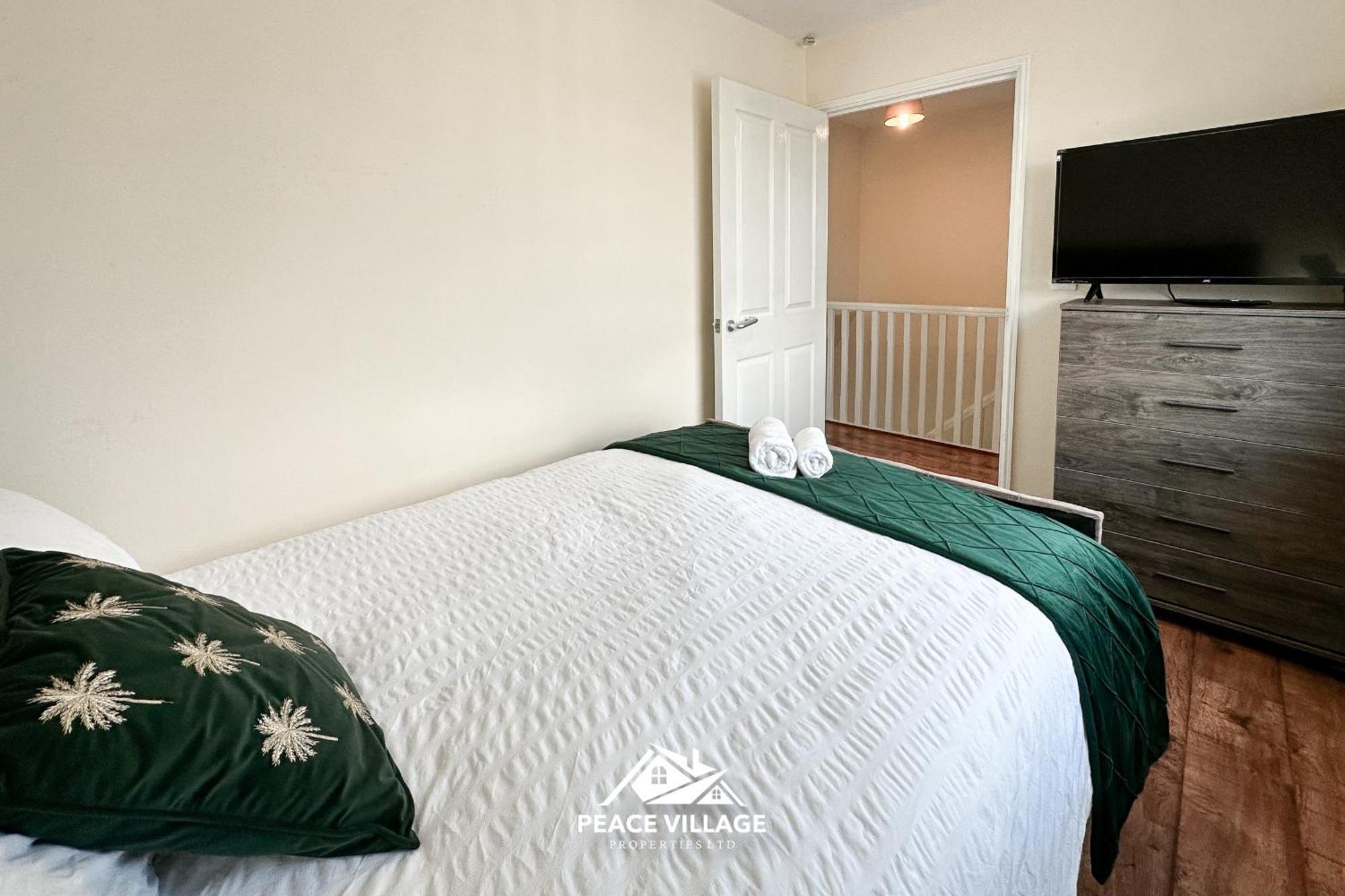 Ashton Co-Living - Private Room Self-Cater Manchester Buitenkant foto