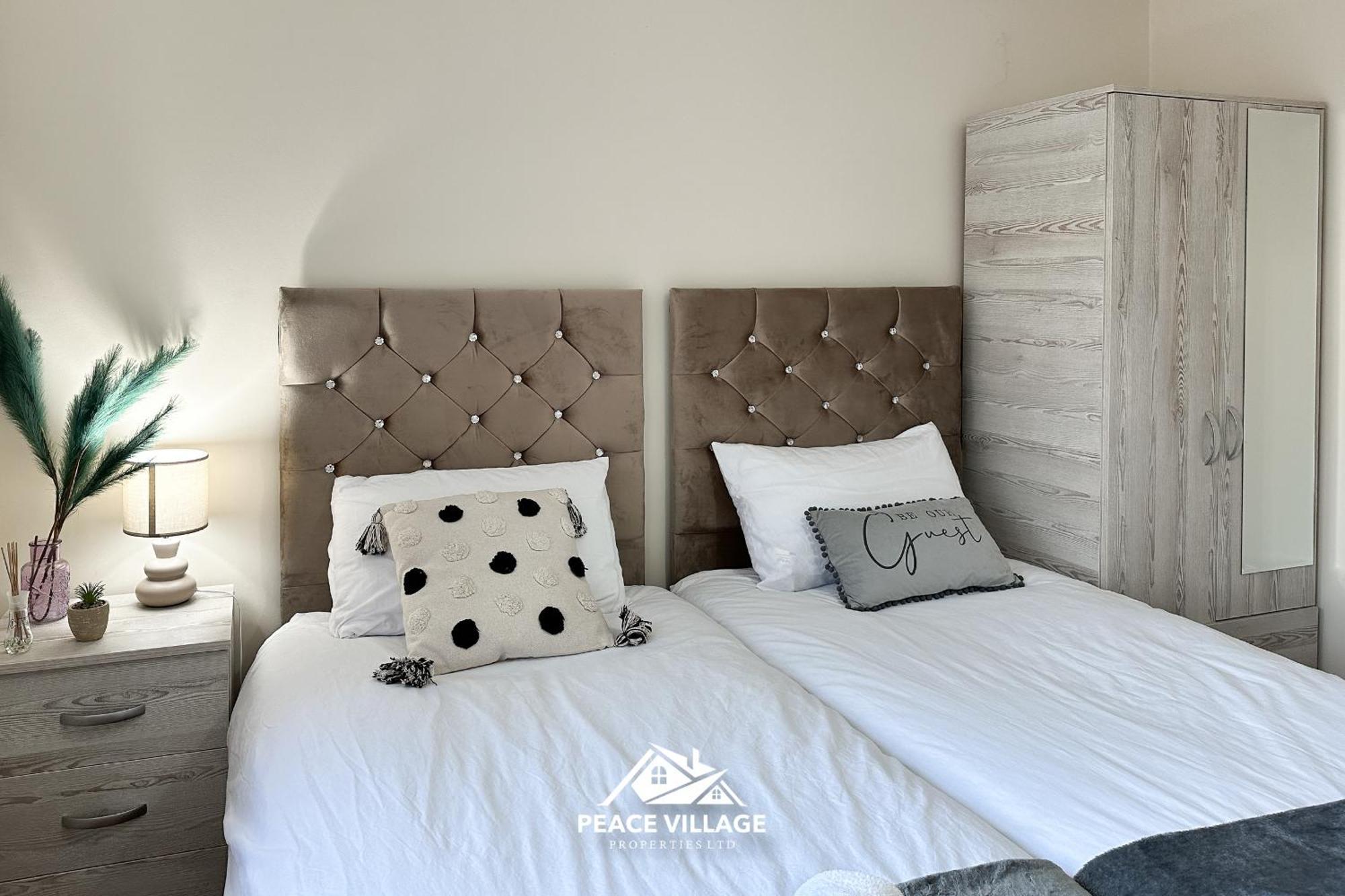 Ashton Co-Living - Private Room Self-Cater Manchester Buitenkant foto